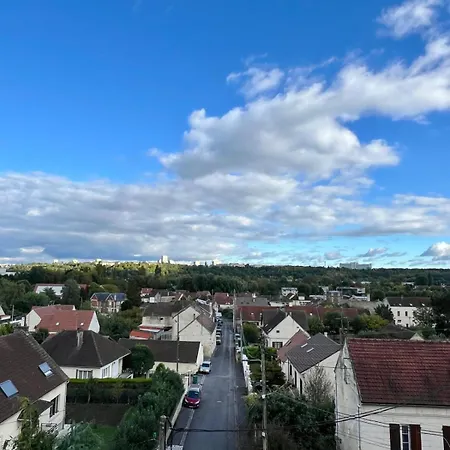 Cosy Avec Netflix Et Parking Gratuit דירה *